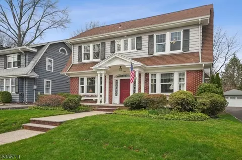81 Courter Ave, Maplewood, NJ 07040