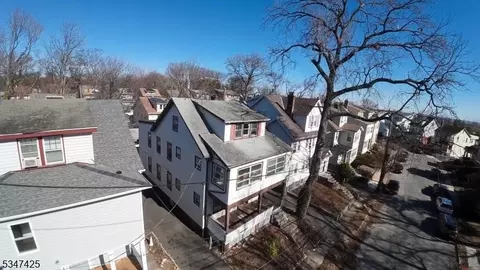 27 Boyden Pkwy, Maplewood, NJ 07040