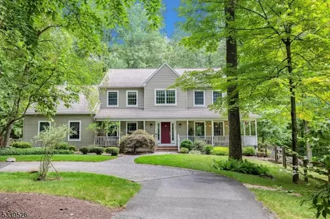 281 Fairview Ave, Long Valley, NJ 07853