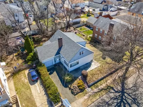 707 E 30th St, Paterson, NJ 07513