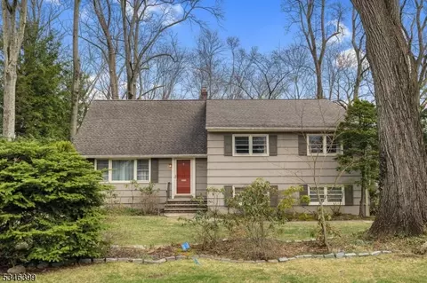 592 Eastbrook Rd, Ridgewood, NJ 07450