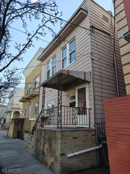 318 N 10th St, Newark, NJ 07107