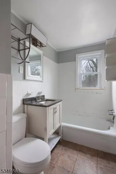 235 Stephenson Ave, Middlesex, NJ 08846 photo 13