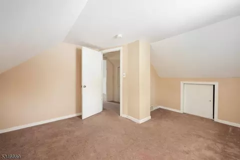 235 Stephenson Ave, Middlesex, NJ 08846 photo 16