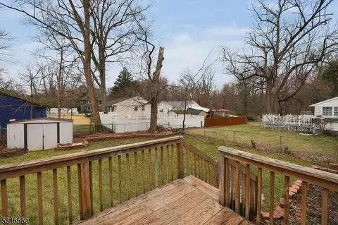 235 Stephenson Ave, Middlesex, NJ 08846 photo 22