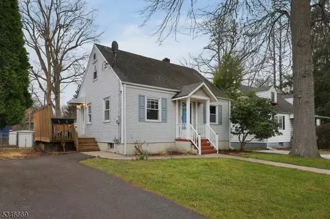 235 Stephenson Ave, Middlesex, NJ 08846