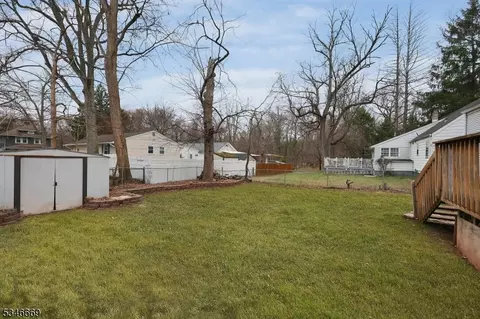 235 Stephenson Ave, Middlesex, NJ 08846 photo 18