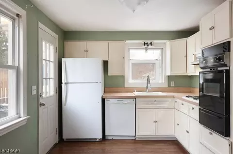 235 Stephenson Ave, Middlesex, NJ 08846 photo 3