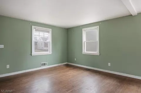 235 Stephenson Ave, Middlesex, NJ 08846 photo 8