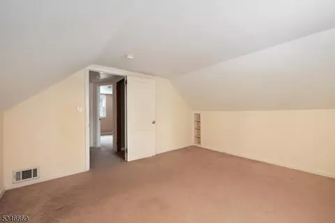 235 Stephenson Ave, Middlesex, NJ 08846 photo 14