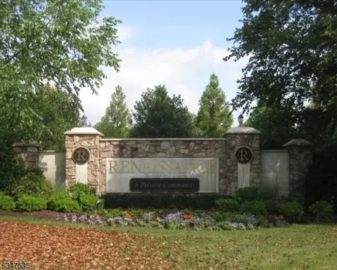 98 Renaissance Blvd, Somerset, NJ 08873