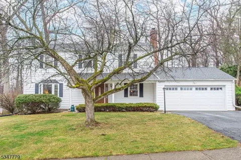 18 Arlington Dr, Denville, NJ 07834