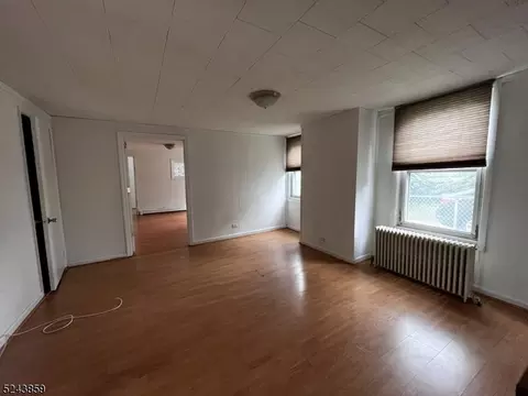 19 Union Pl, Newton, NJ 07860