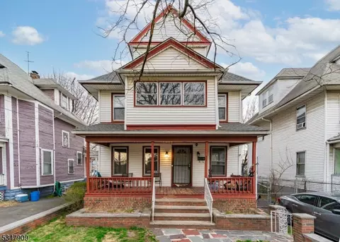 27 White Ter, Newark, NJ 07108