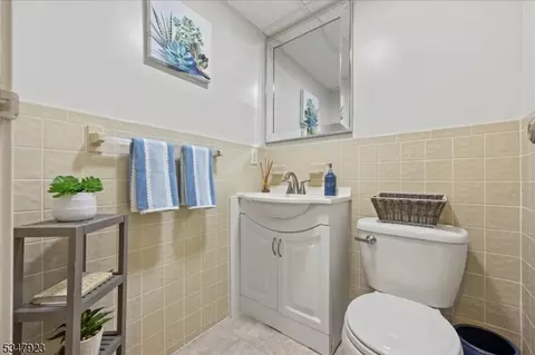 33 Poplar Ave #8, Hackensack, NJ 07601 photo 18