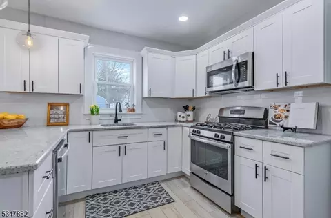 31 Grenada Pl, Montclair, NJ 07042 photo 13