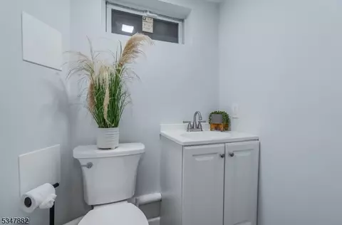 31 Grenada Pl, Montclair, NJ 07042 photo 24