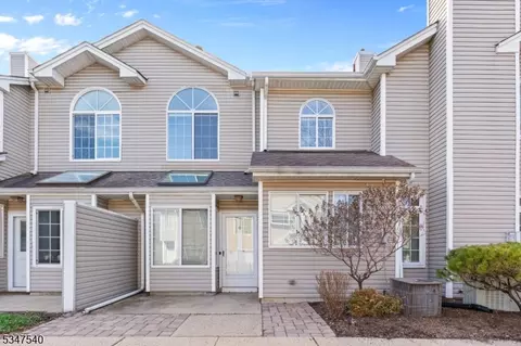 30 Birchwood Rd, Bedminster, NJ 07921