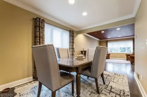 191 Mayfair Rd, Paramus, NJ 07652 photo 6