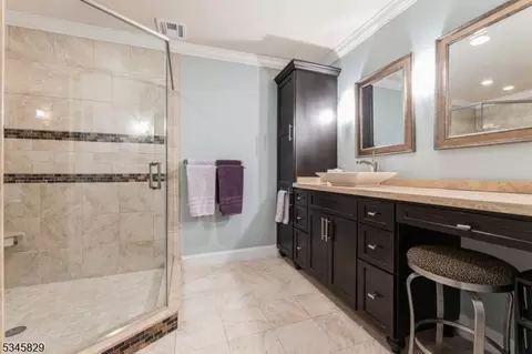 191 Mayfair Rd, Paramus, NJ 07652 photo 19