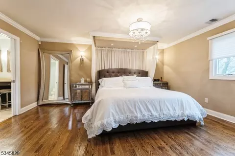 191 Mayfair Rd, Paramus, NJ 07652 photo 17
