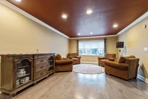 191 Mayfair Rd, Paramus, NJ 07652 photo 7