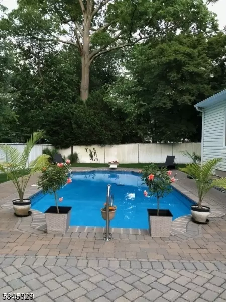 191 Mayfair Rd, Paramus, NJ 07652 photo 35