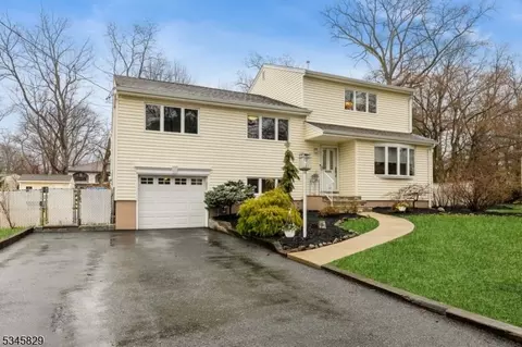 191 Mayfair Rd, Paramus, NJ 07652 photo 3