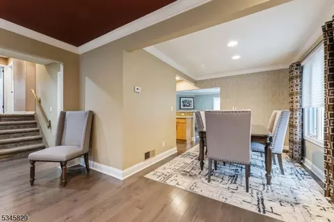 191 Mayfair Rd, Paramus, NJ 07652 photo 5