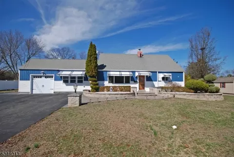 12 Cranbrook Ave, Hillsborough, NJ 08844