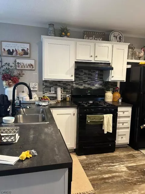 9 Hillside Vlg #0, Oxford, NJ 07863