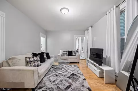 718 E 18th St, Paterson, NJ 07501