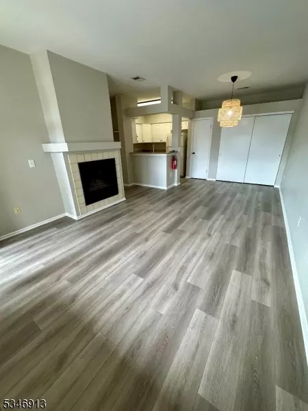 69 Wentworth Rd, Bedminster, NJ 07921