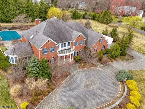 58 High Meadow Ln, Basking Ridge, NJ 07920