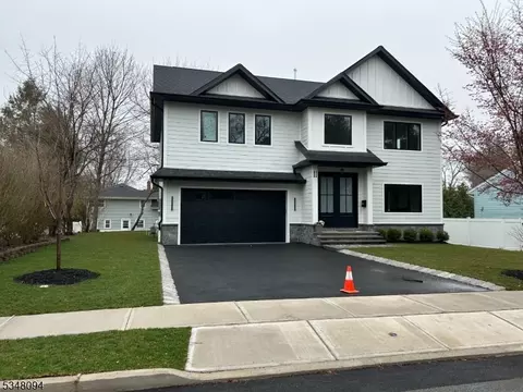 11 Columbus Ave, Closter, NJ 07624