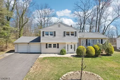 3 Connel Dr, West Orange, NJ 07052