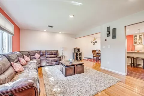 6 Mockingbird Rd, Edison, NJ 08820 photo 14