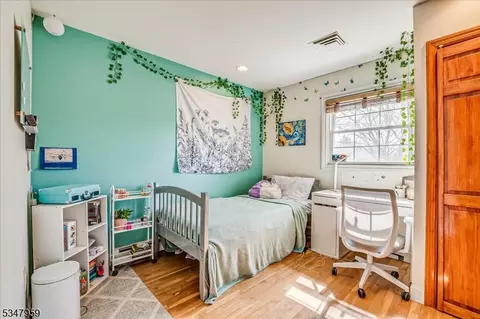 6 Mockingbird Rd, Edison, NJ 08820 photo 32