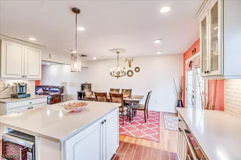 6 Mockingbird Rd, Edison, NJ 08820 photo 22