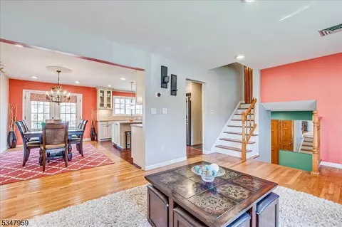 6 Mockingbird Rd, Edison, NJ 08820 photo 17