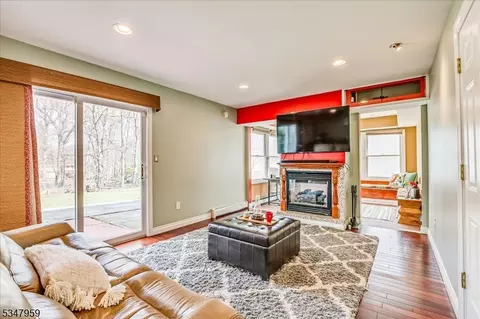 6 Mockingbird Rd, Edison, NJ 08820 photo 9