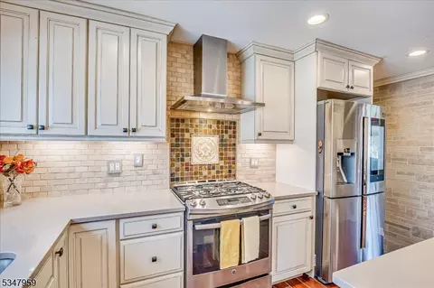 6 Mockingbird Rd, Edison, NJ 08820 photo 23