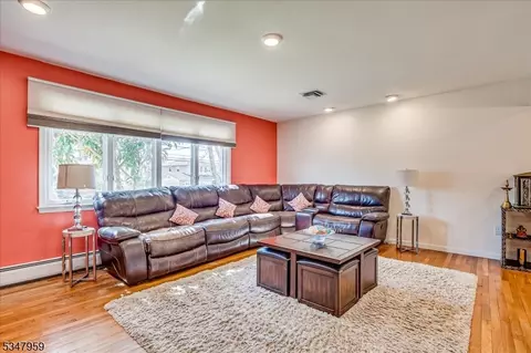 6 Mockingbird Rd, Edison, NJ 08820 photo 15