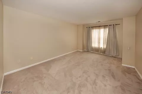 8026 Brittany Dr, Wayne, NJ 07470 photo 13