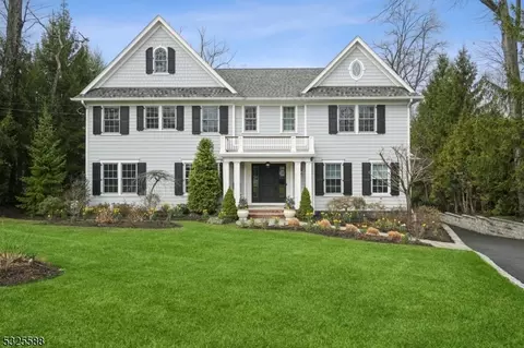 286 Mountain Ave, Ridgewood, NJ 07450