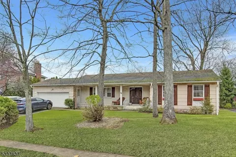 18 Oak Ave, West Orange, NJ 07052