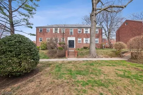 349 Bloomfield Ave 42 #42, Verona, NJ 07044