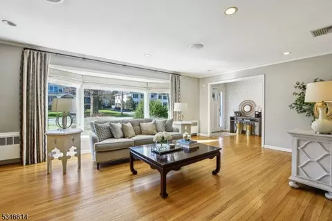 35 Blackburn Pl, Summit, NJ 07901 photo 7