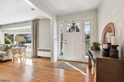 35 Blackburn Pl, Summit, NJ 07901 photo 3