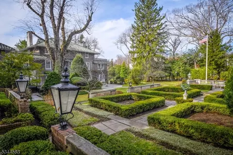 33 Windermere Ter, Short Hills, NJ 07078